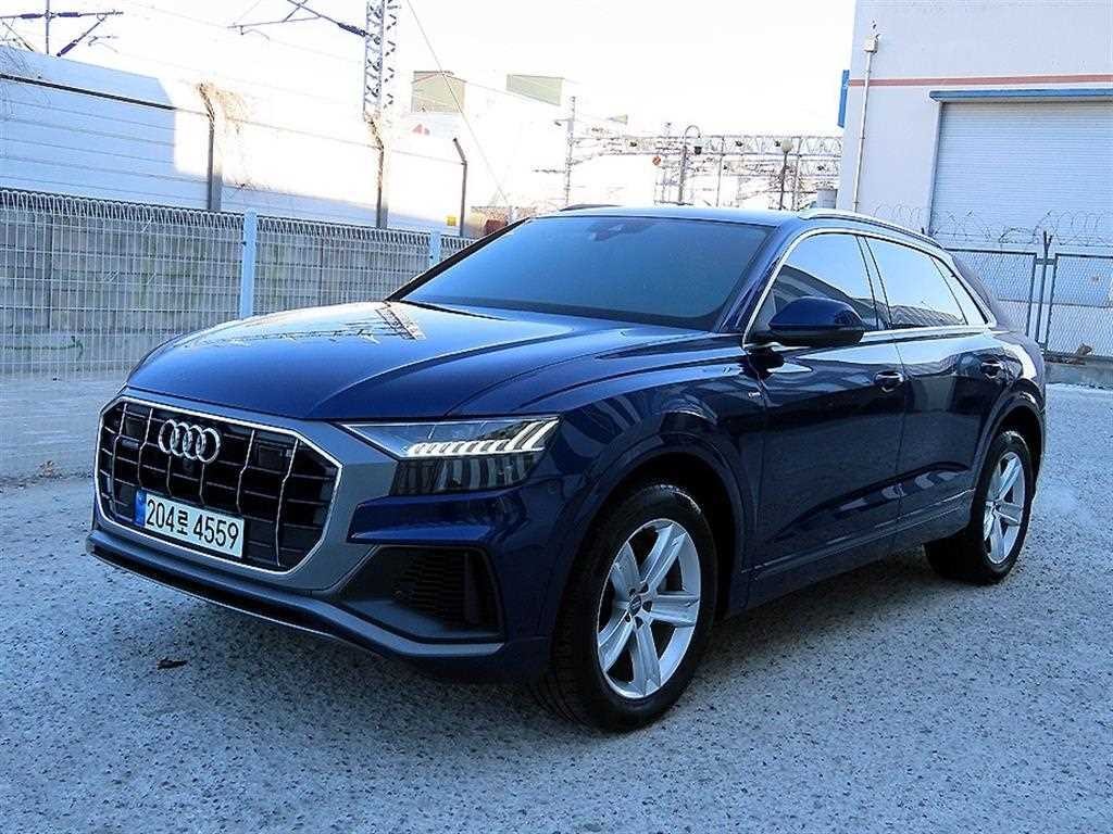 아우디 Q8 45 TDI 콰트로 프리미엄 이미지 2