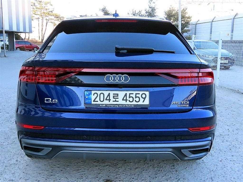 아우디 Q8 45 TDI 콰트로 프리미엄 이미지 4
