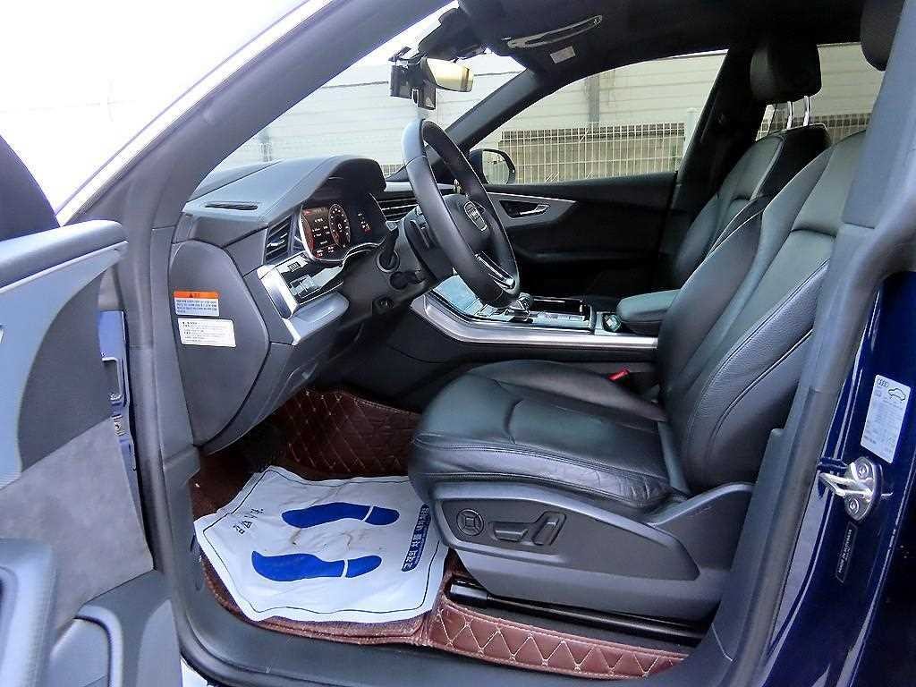 아우디 Q8 45 TDI 콰트로 프리미엄 이미지 5