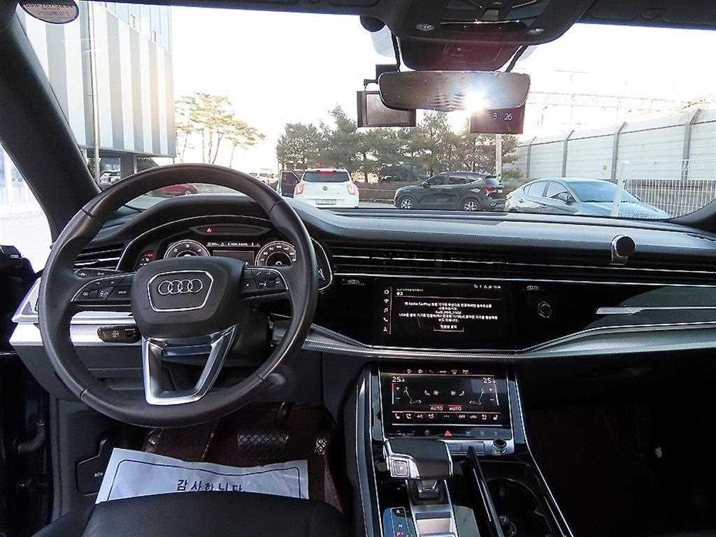 아우디 Q8 45 TDI 콰트로 프리미엄 이미지 7