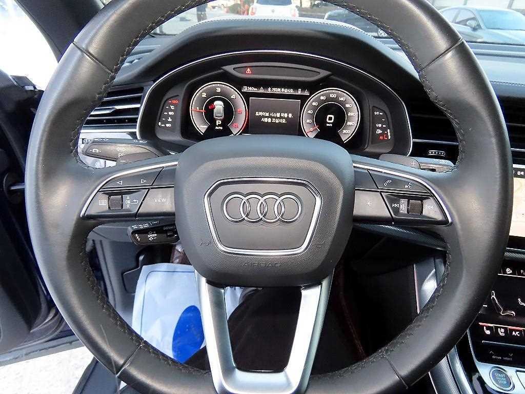 아우디 Q8 45 TDI 콰트로 프리미엄 이미지 8