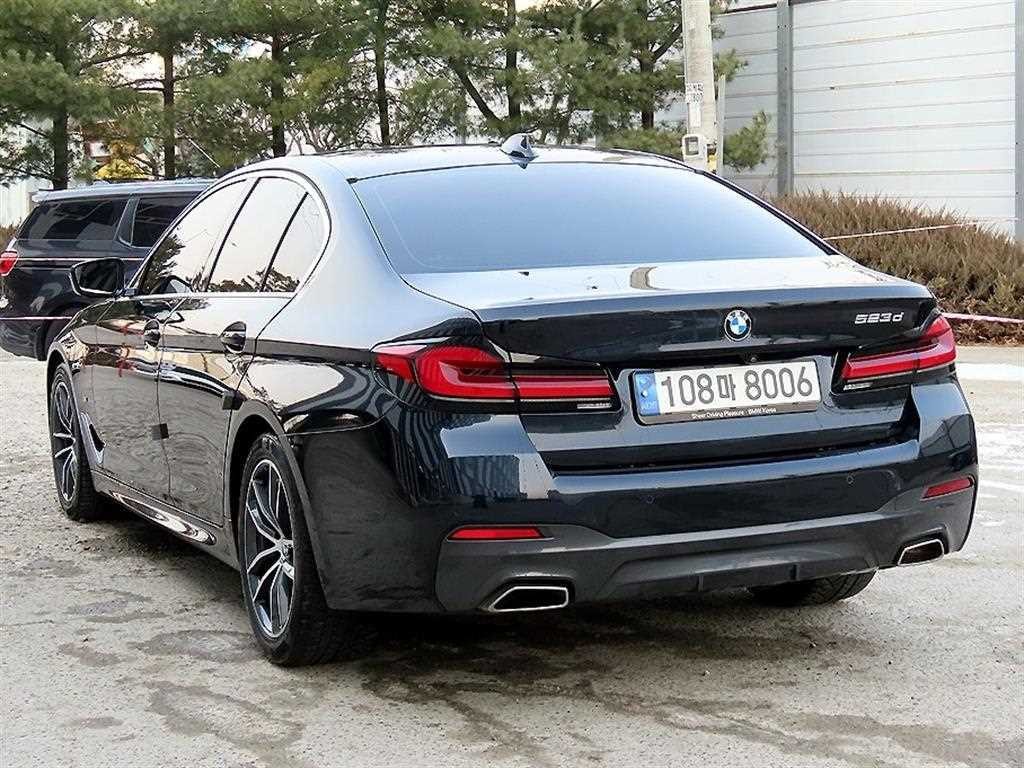 BMW 5시리즈 5시리즈 (G30) 523d M 스포츠 이미지 3