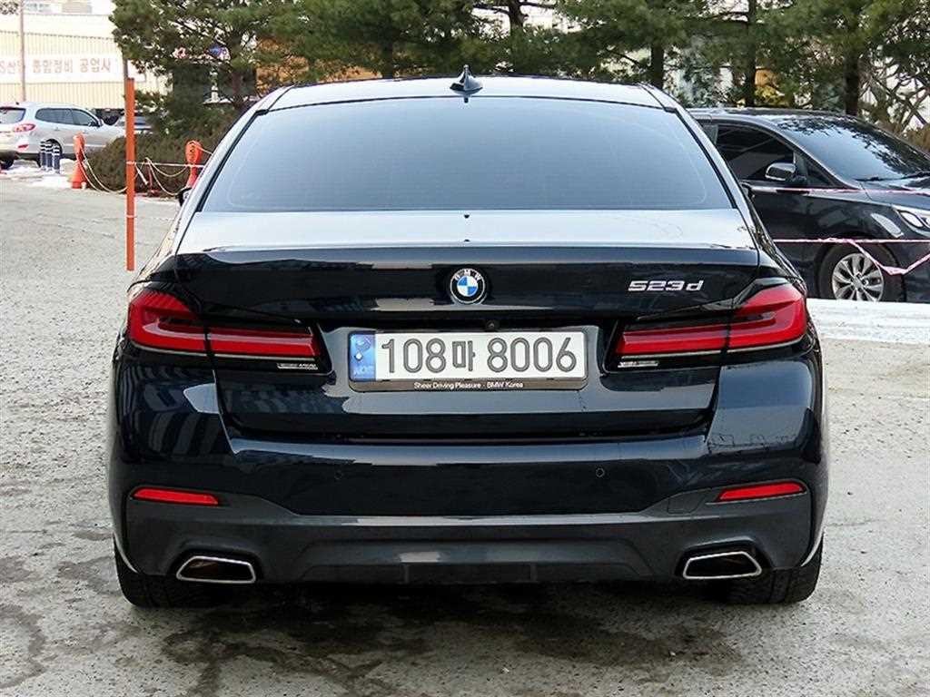 BMW 5시리즈 5시리즈 (G30) 523d M 스포츠 이미지 4