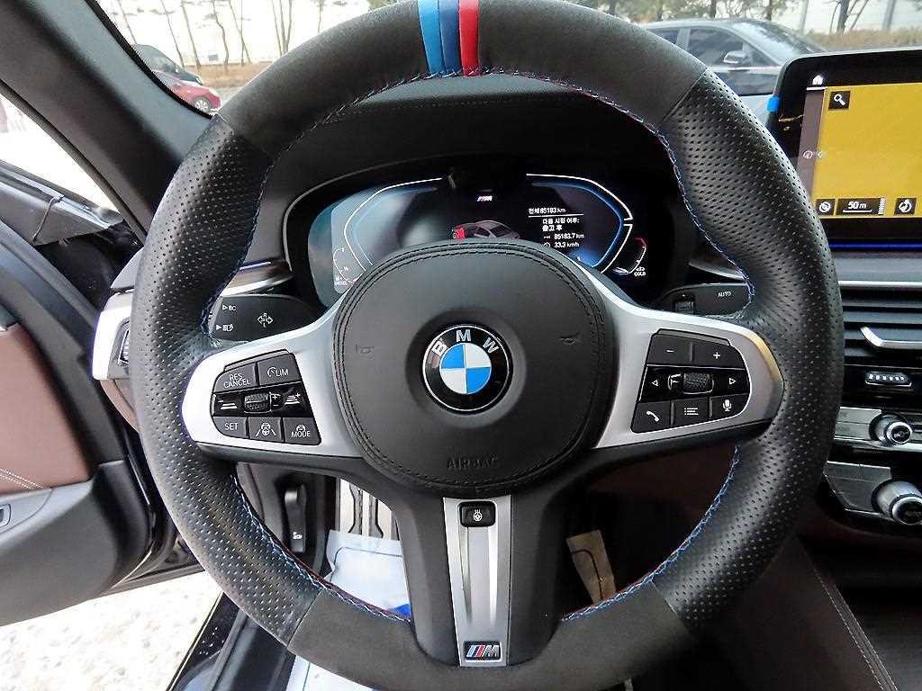 BMW 5시리즈 5시리즈 (G30) 523d M 스포츠 이미지 8