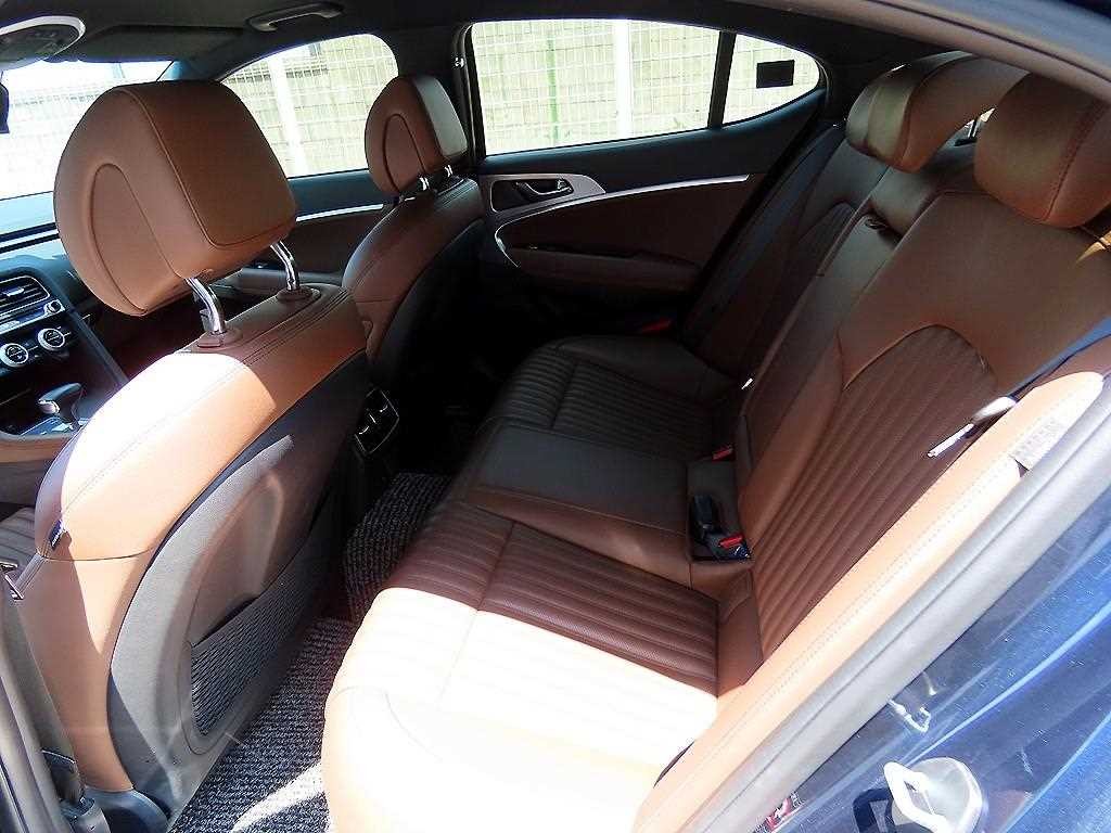 제네시스 G70 2.2D AWD 엘리트 이미지 6