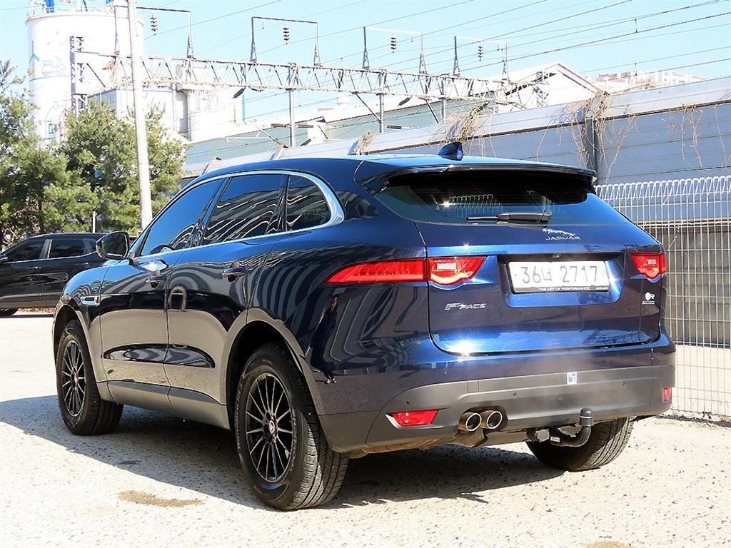 재규어 F-PACE 20d 프레스티지 이미지 3