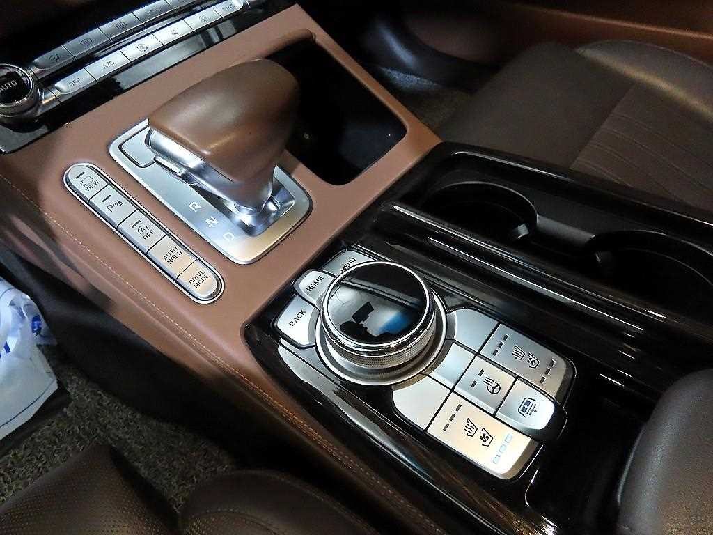 제네시스 G90 3.8 GDI AWD 럭셔리 이미지 12
