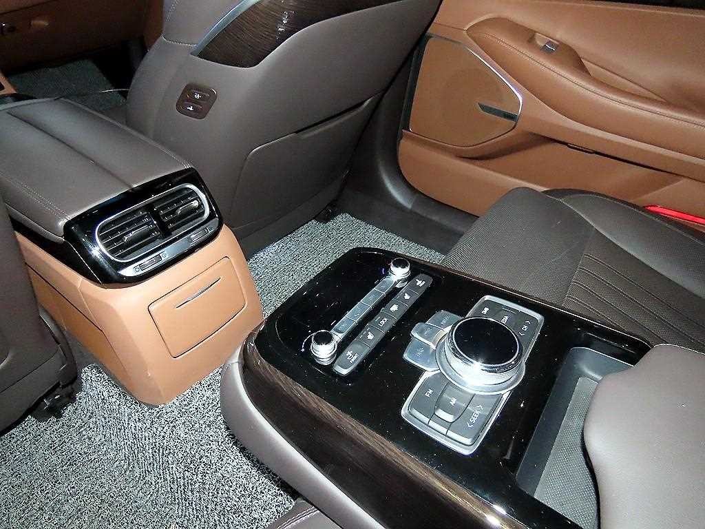 제네시스 G90 3.8 GDI AWD 럭셔리 이미지 15