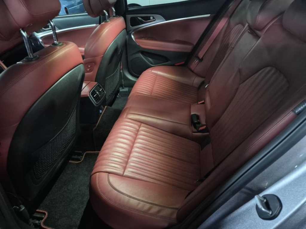 제네시스 G70 더 뉴 G70 가솔린 2.0T 2WD 스포츠 패키지 이미지 7