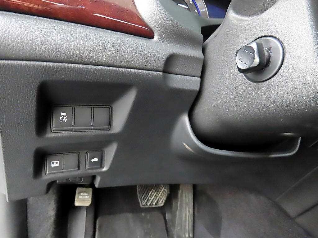 인피니티 Q Q70 3.7AWD 이미지 12