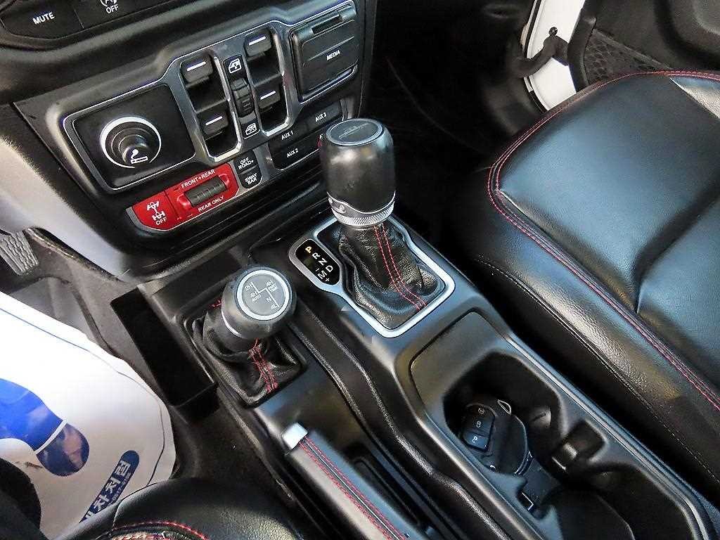 지프 글래디에이터 3.6 루비콘 4WD 이미지 10
