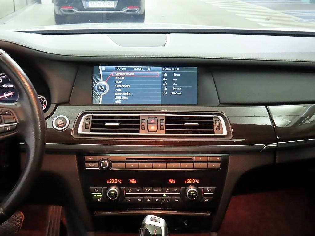 BMW 7시리즈 7시리즈 (F01) 740 Li 이미지 11