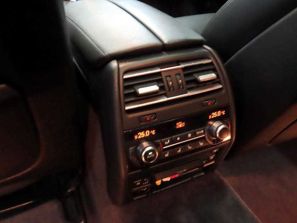 BMW 7시리즈 7시리즈 (F01) 740 Li 이미지 15