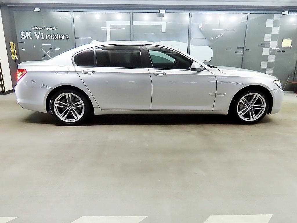 BMW 7시리즈 7시리즈 (F01) 740 Li 이미지 3