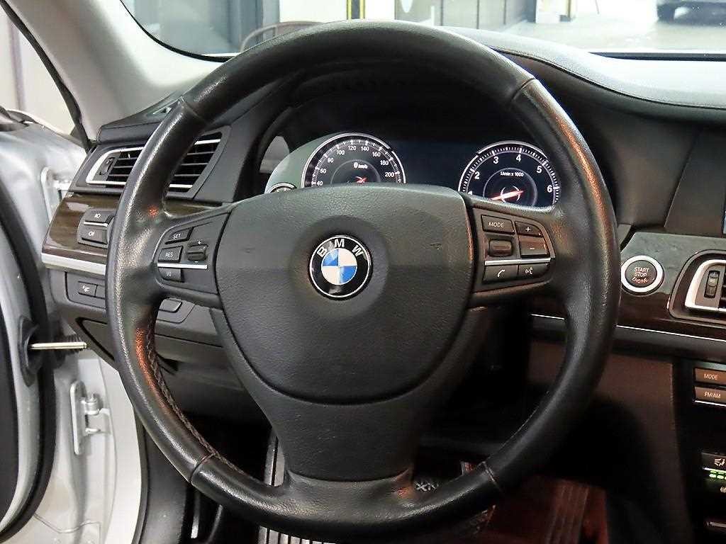 BMW 7시리즈 7시리즈 (F01) 740 Li 이미지 8