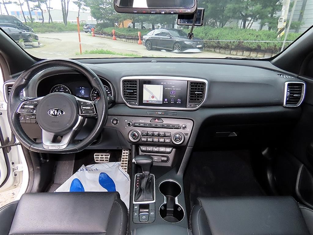 기아 스포티지 스포티지 더 볼드 2.0 디젤 2WD 프레스티지 이미지 7