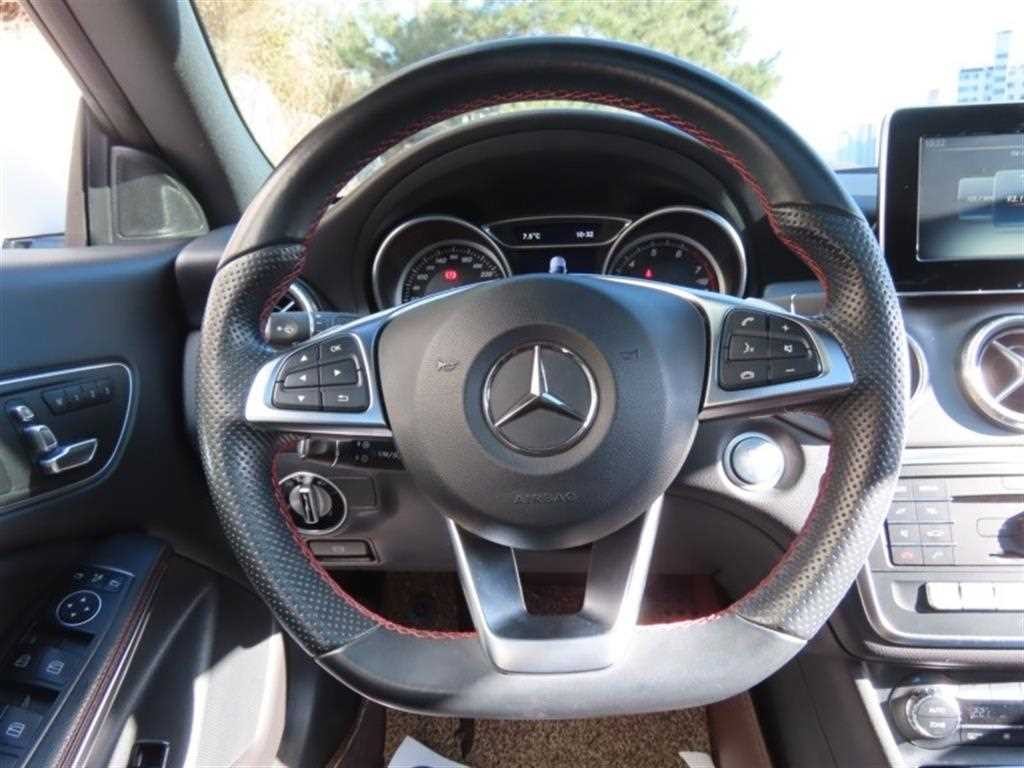 벤츠 CLA 클래스 CLA클래스 CLA 220 AMG LINE 이미지 16