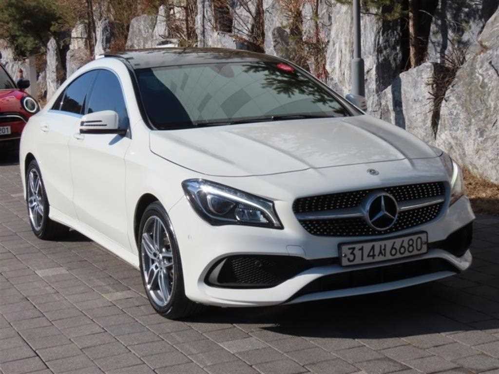 벤츠 CLA 클래스 CLA클래스 CLA 220 AMG LINE 이미지 2