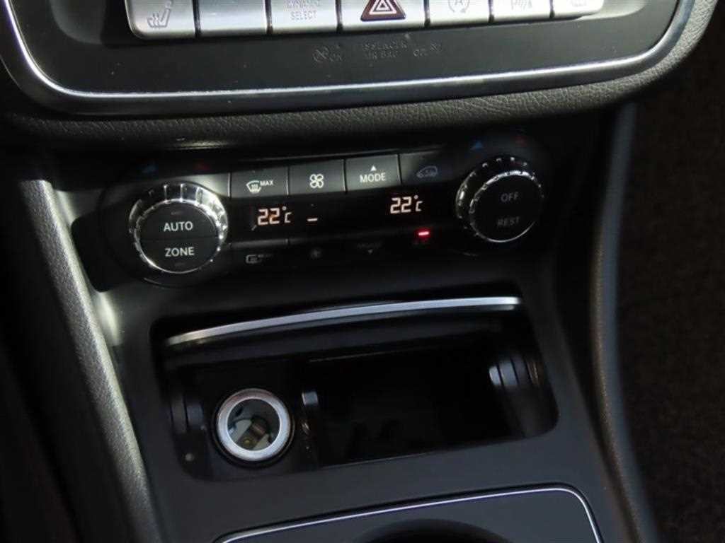 벤츠 CLA 클래스 CLA클래스 CLA 220 AMG LINE 이미지 7