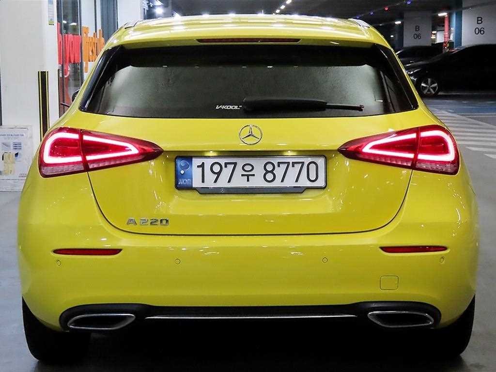 벤츠 A 클래스 A클래스 W177 A220 세단 이미지 5