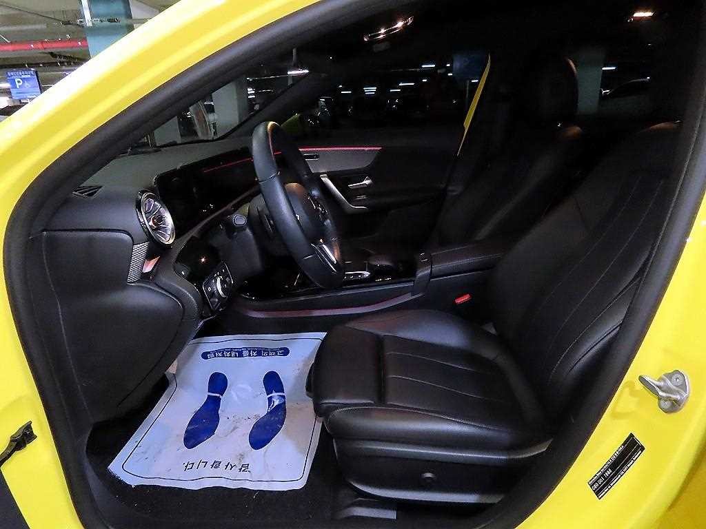 벤츠 A 클래스 A클래스 W177 A220 세단 이미지 6