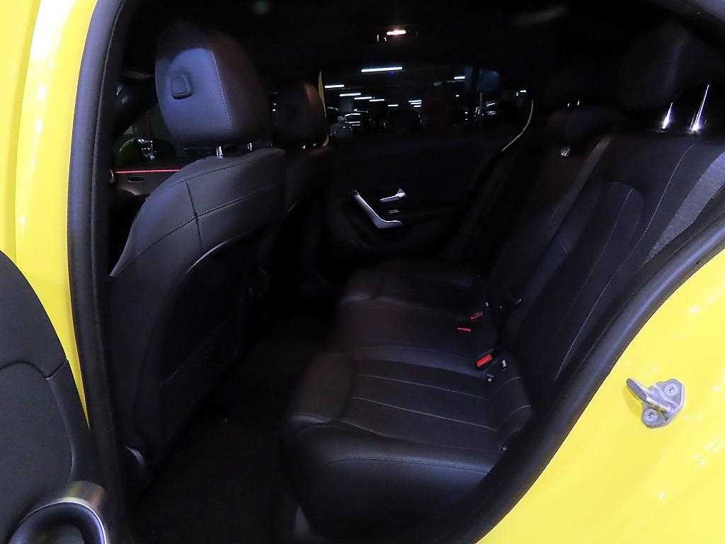 벤츠 A 클래스 A클래스 W177 A220 세단 이미지 7
