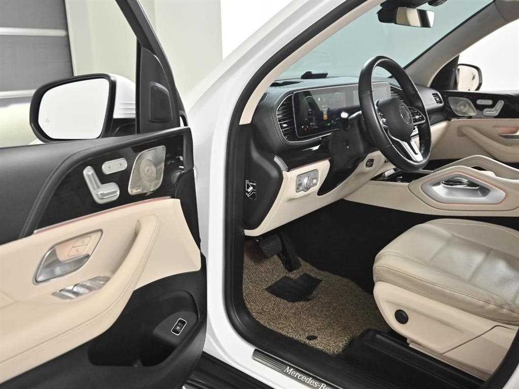 벤츠 GLE 클래스 GLE 클래스 W167 GLE 300d 4MATIC 이미지 11