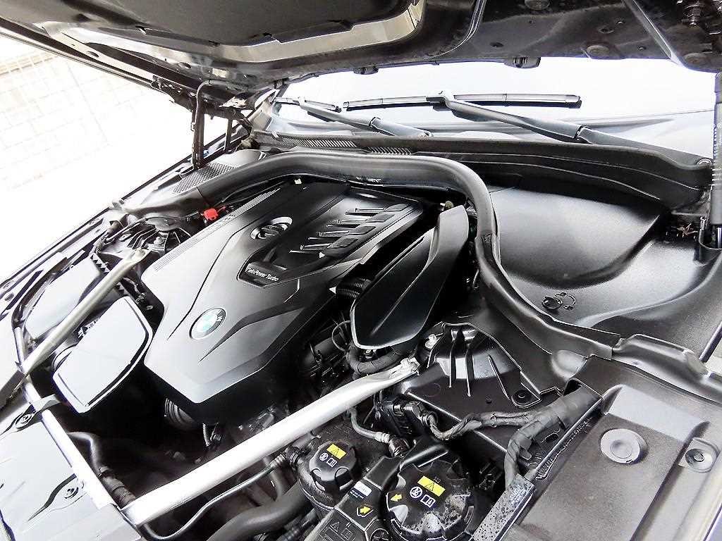 BMW 5시리즈 5시리즈 (G30) 520i M 스포츠 이미지 19