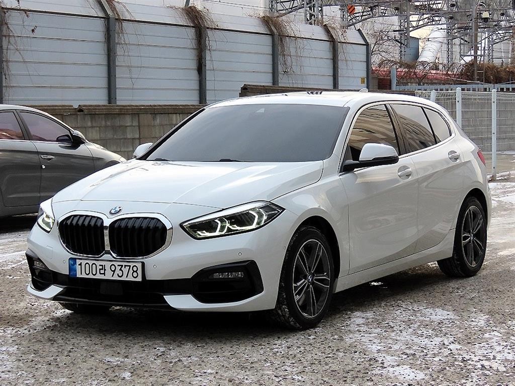 BMW 1시리즈 1시리즈 (F40) 120i 스포츠 이미지 2