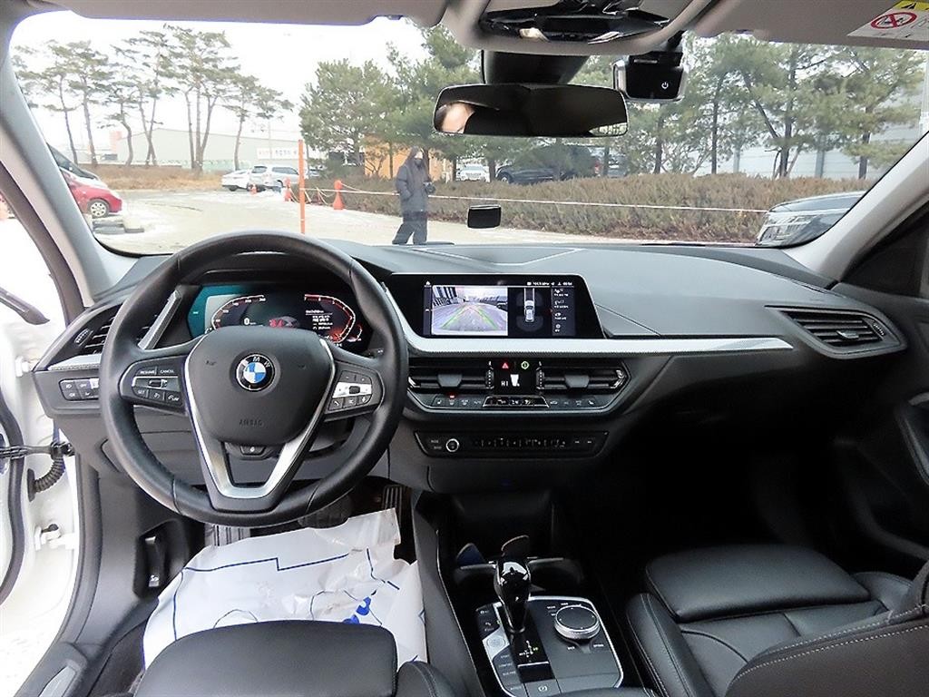 BMW 1시리즈 1시리즈 (F40) 120i 스포츠 이미지 7