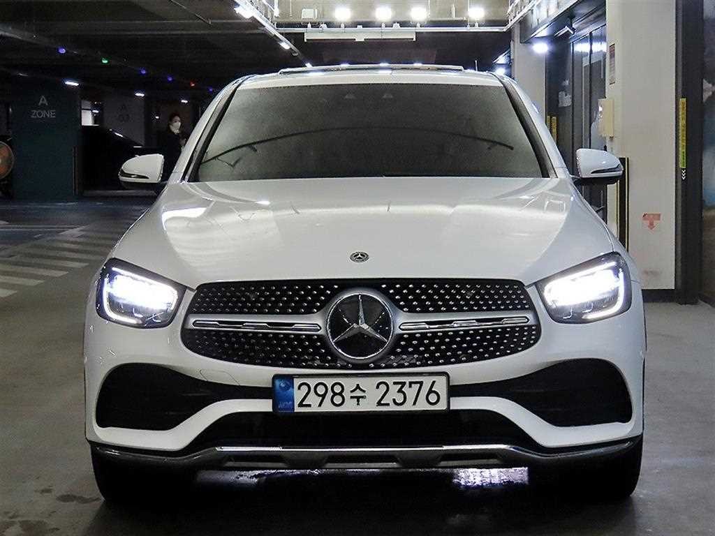 벤츠 GLC 클래스 GLC클래스 X253 GLC 300 4MATIC 쿠페 이미지 3