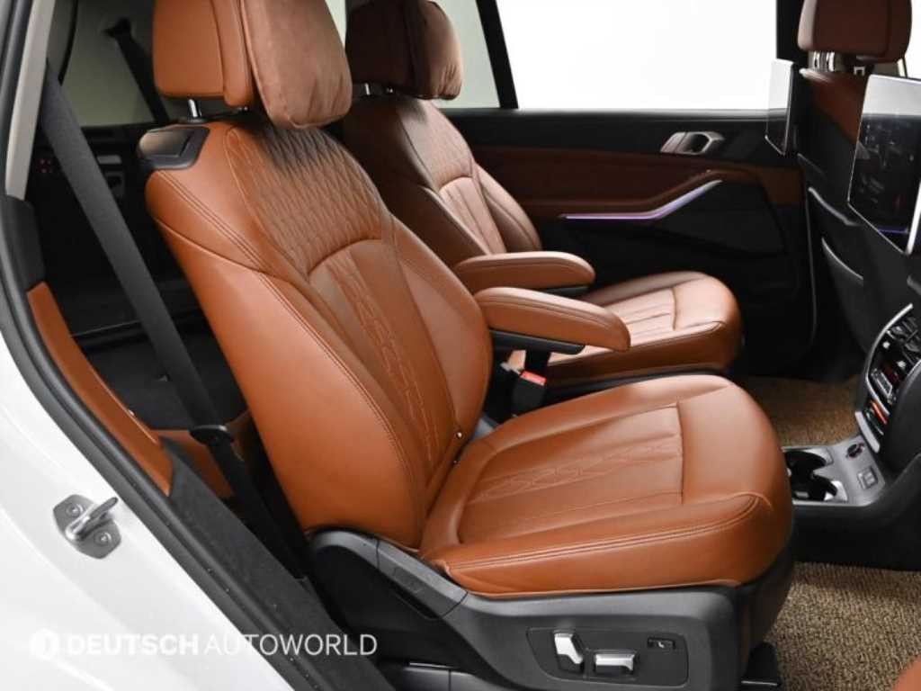 BMW X7 X7 (G07) xDrive 30d 디자인 퓨어 엑셀런스 6인승 이미지 12