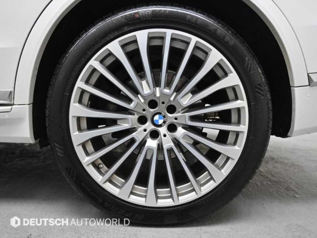 BMW X7 X7 (G07) xDrive 30d 디자인 퓨어 엑셀런스 6인승 이미지 5