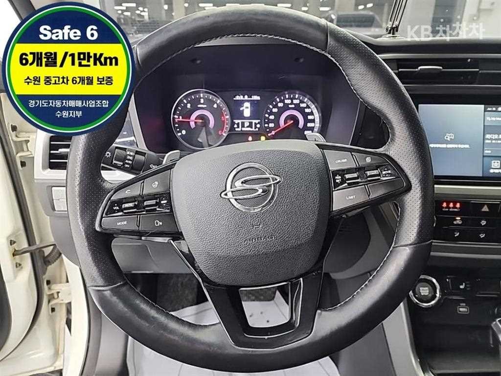 KG모빌리티(쌍용) 코란도 뷰티풀코란도 4WD 디젤 1.6 딜라이트 이미지 9