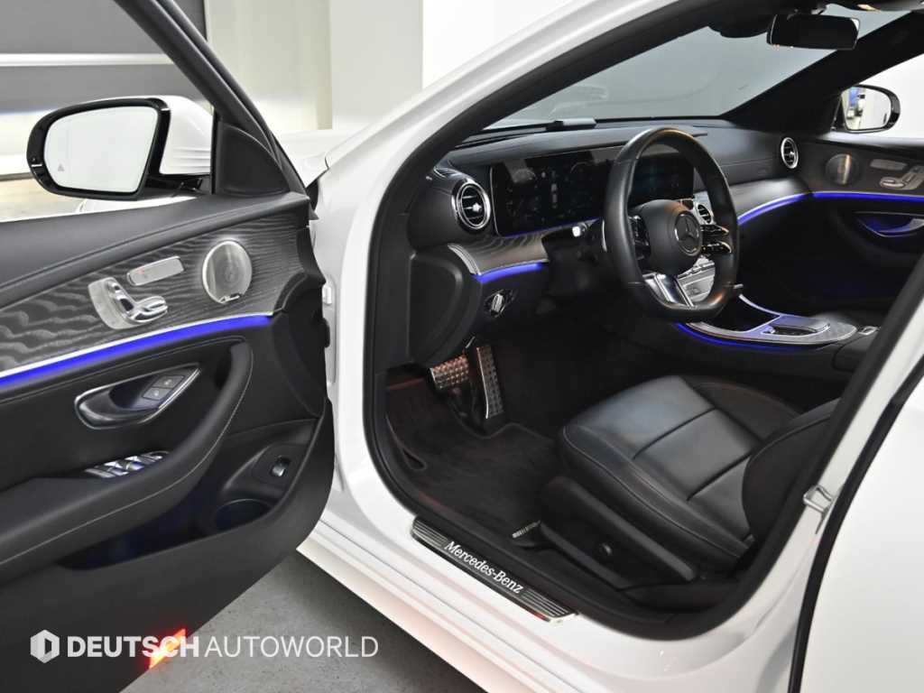 벤츠 E 클래스 E-클래스 W213 E300 4MATIC AMG LINE 이미지 11