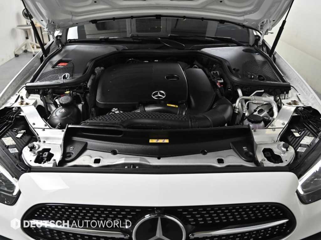 벤츠 E 클래스 E-클래스 W213 E300 4MATIC AMG LINE 이미지 6