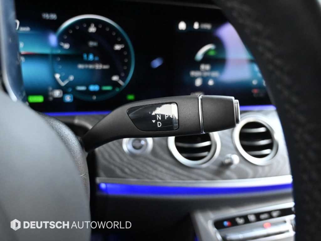 벤츠 E 클래스 E-클래스 W213 E300 4MATIC AMG LINE 이미지 9
