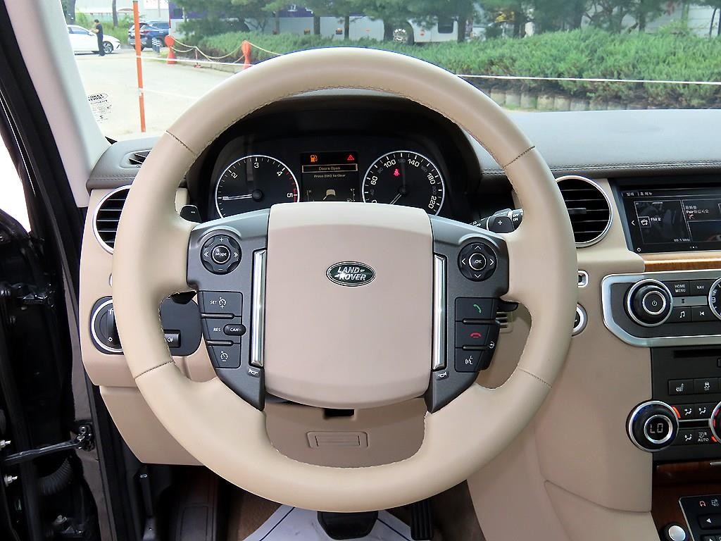 랜드로버 디스커버리 디스커버리4 3.0 SDV6 HSE 이미지 8