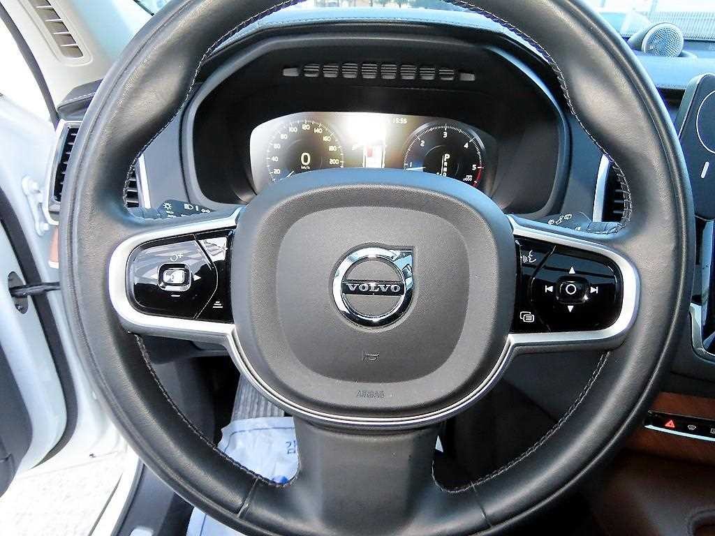 볼보 XC90 XC90 2세대 2.0 D5 AWD 인스크립션 이미지 8