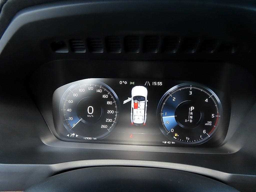 볼보 XC90 XC90 2세대 2.0 D5 AWD 인스크립션 이미지 9