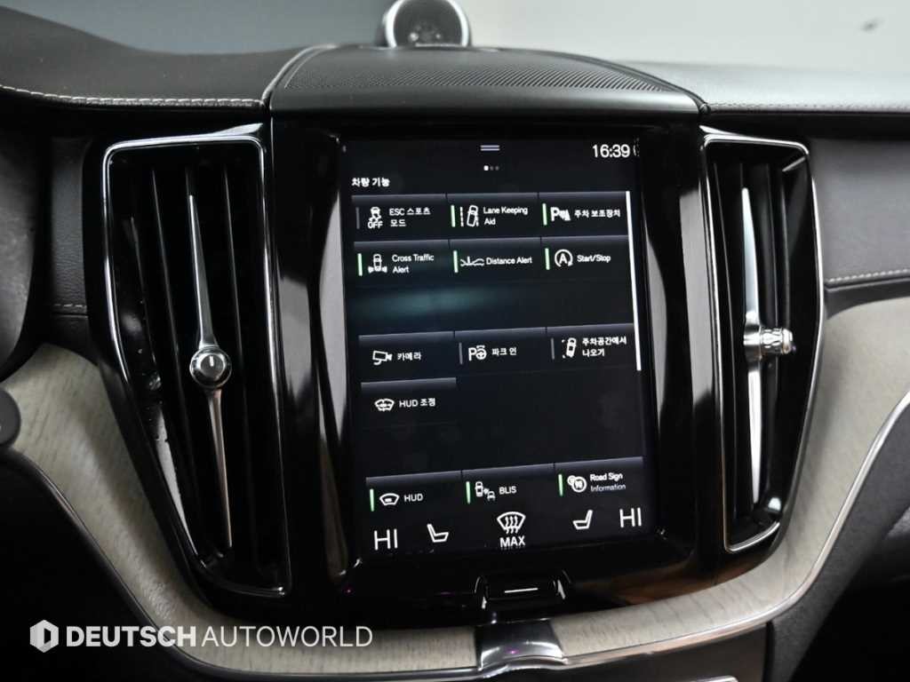 볼보 XC60 XC60(2세대) T6 AWD 인스크립션 이미지 17