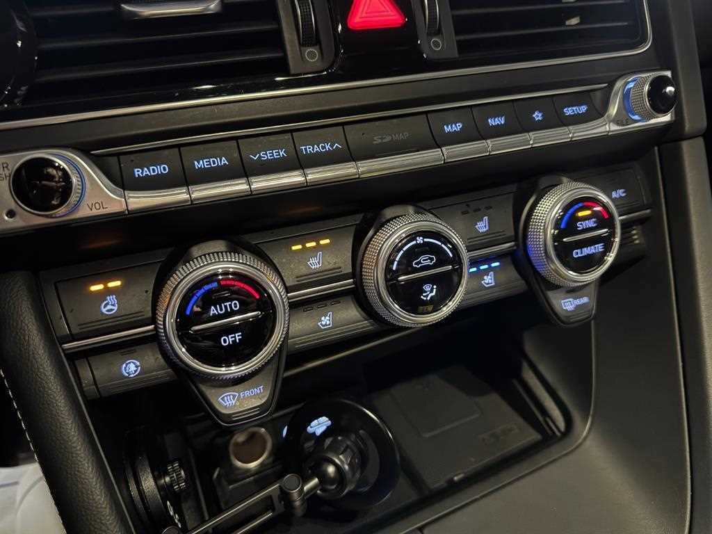 제네시스 G70 2.0T 엘리트 이미지 16