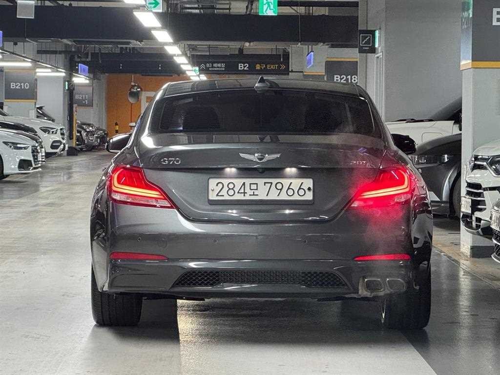 제네시스 G70 2.0T 엘리트 이미지 4