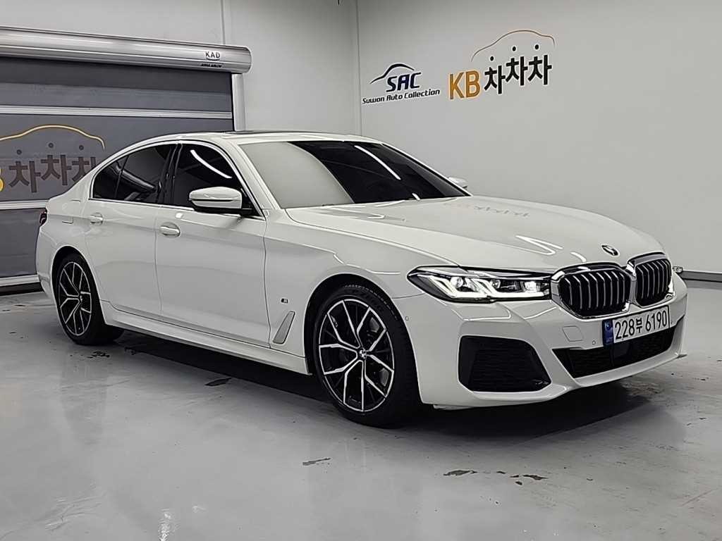 BMW 5시리즈 5시리즈 (G30) 530i M 스포츠 이미지 4