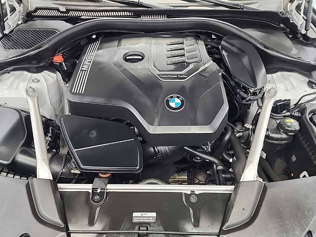 BMW 5시리즈 5시리즈 (G30) 530i M 스포츠 이미지 5