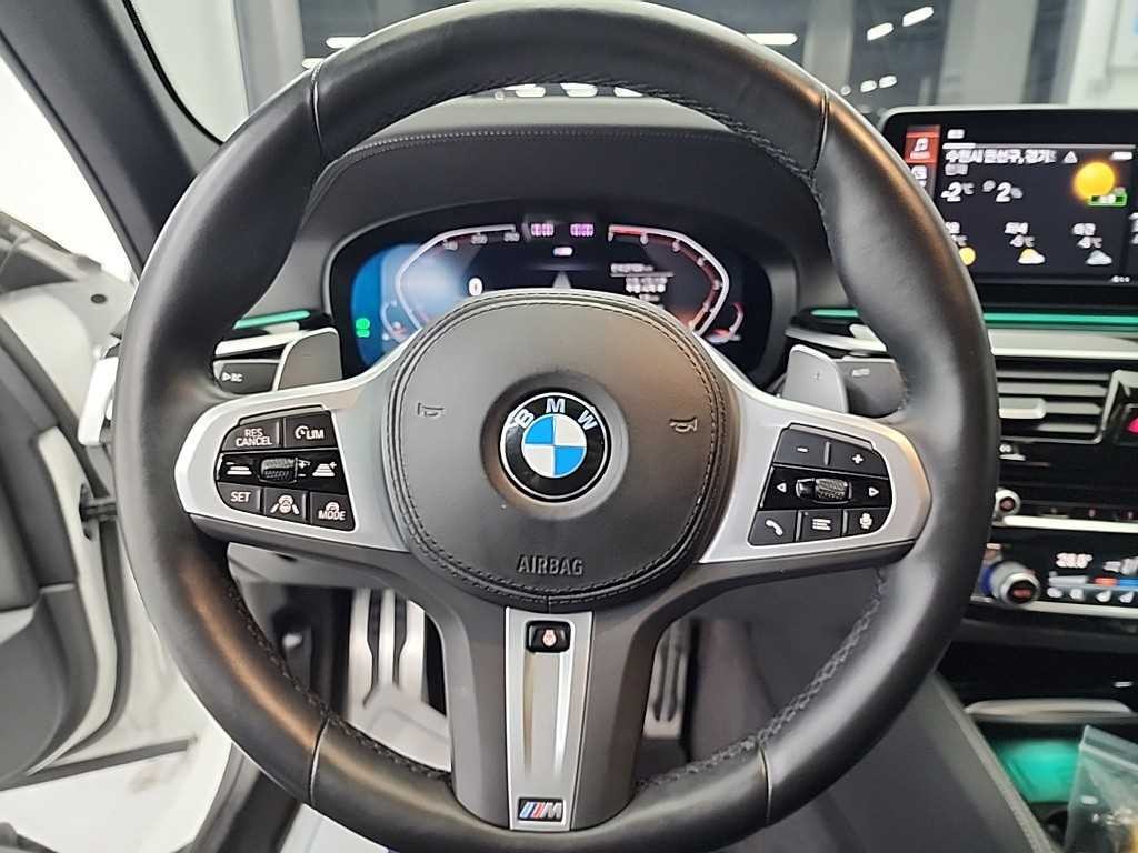 BMW 5시리즈 5시리즈 (G30) 530i M 스포츠 이미지 9