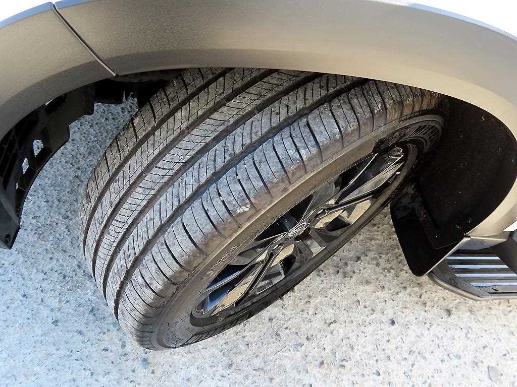 KG모빌리티(쌍용) 렉스턴 올 뉴 렉스턴 (Y450) 디젤 2.2 4WD 더 블랙 이미지 20