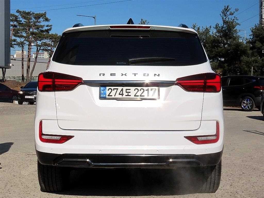 KG모빌리티(쌍용) 렉스턴 올 뉴 렉스턴 (Y450) 디젤 2.2 4WD 더 블랙 이미지 4
