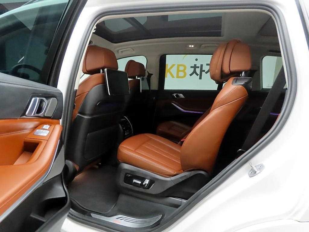 BMW X7 X7 (G07) xDrive 40d 디자인 퓨어 엑셀런스 6인승 이미지 13