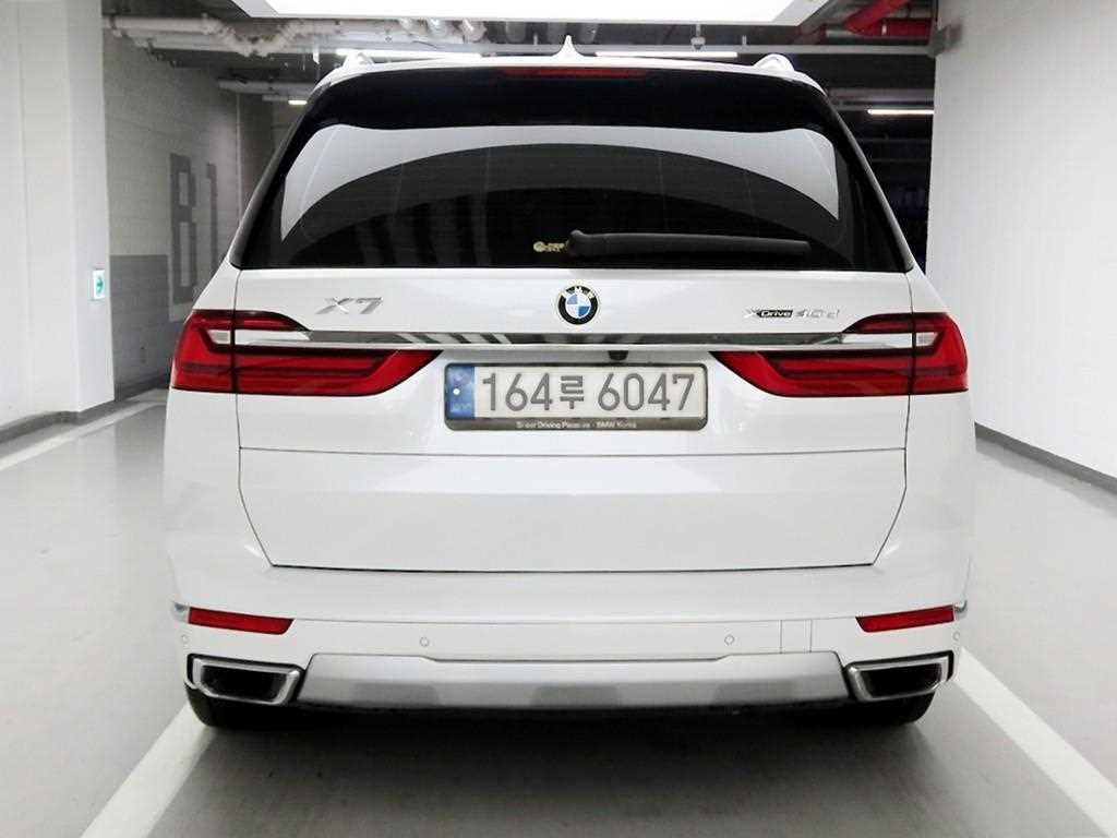 BMW X7 X7 (G07) xDrive 40d 디자인 퓨어 엑셀런스 6인승 이미지 3